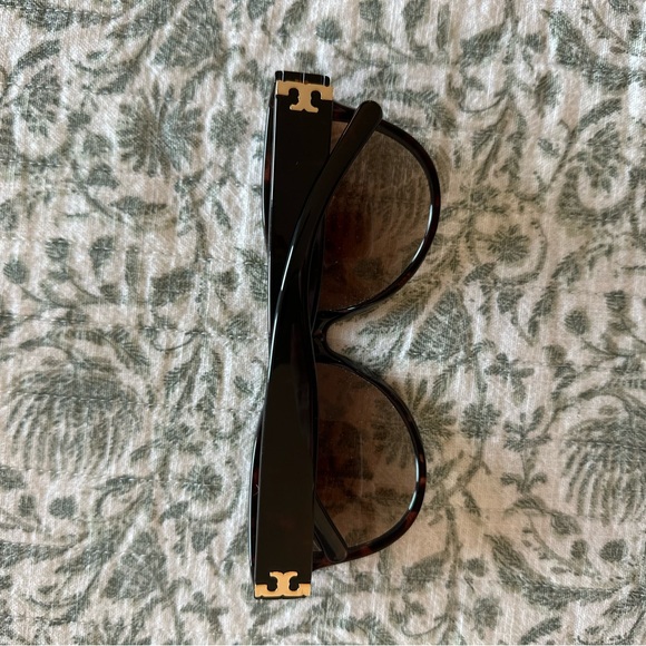 Tory Burch Sunglasses - Picture 3 of 8